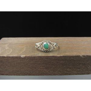 Size 6.25 Sterling Silver Floral Design Green Inlay Band Ring Vintage Statement